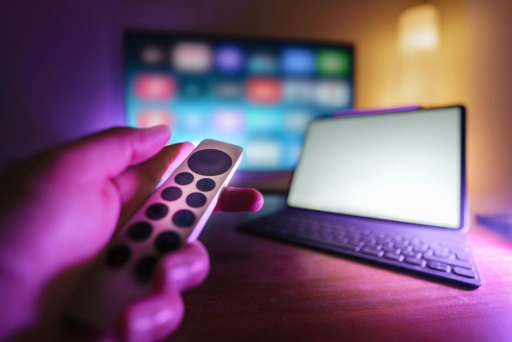 دليل شامل لتثبيت Hydra TV على أي جهاز بدون مشاكل